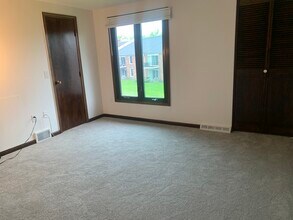 3 The Courtyards in Williamsville, NY - Building Photo - Building Photo