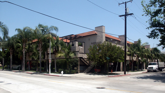 Canterbury Square Apartments in Santa Ana, CA - Building Photo - Building Photo