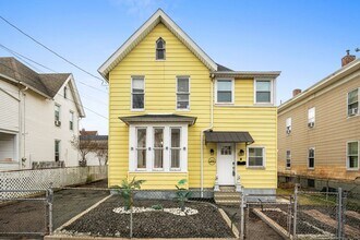 369 Park St in Bridgeport, CT - Building Photo - Building Photo