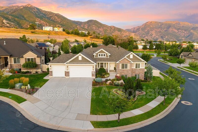 1406 E 5550 S in South Ogden, UT - Building Photo