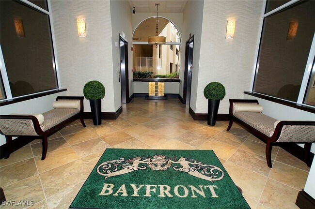 410 Bayfront Pl in Naples, FL - Building Photo - Building Photo