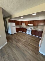 526 E 18th St in Carroll, IA - Building Photo