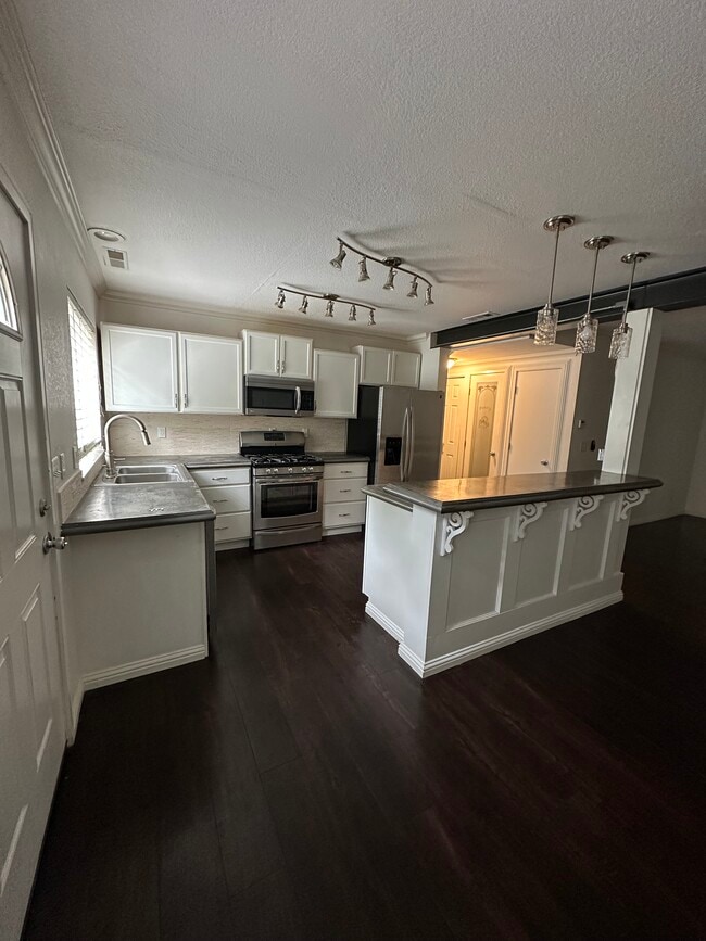 71 E California Ave, Unit B