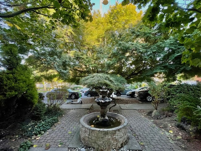 3831 34th Ave W