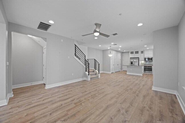 2222 Simond Ave in Austin, TX - Building Photo - Building Photo