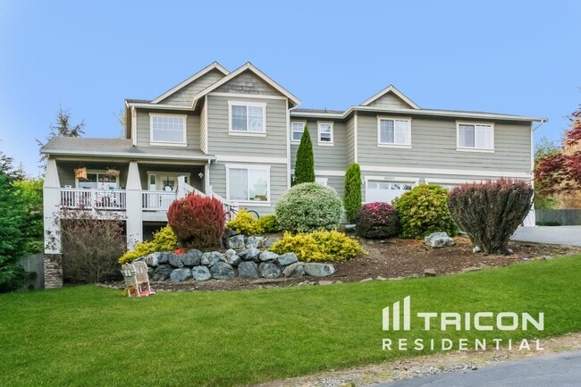 property at 18503 93rd St SE