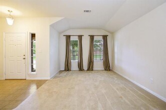 227 Creekwood Dr in Princeton, TX - Building Photo - Building Photo