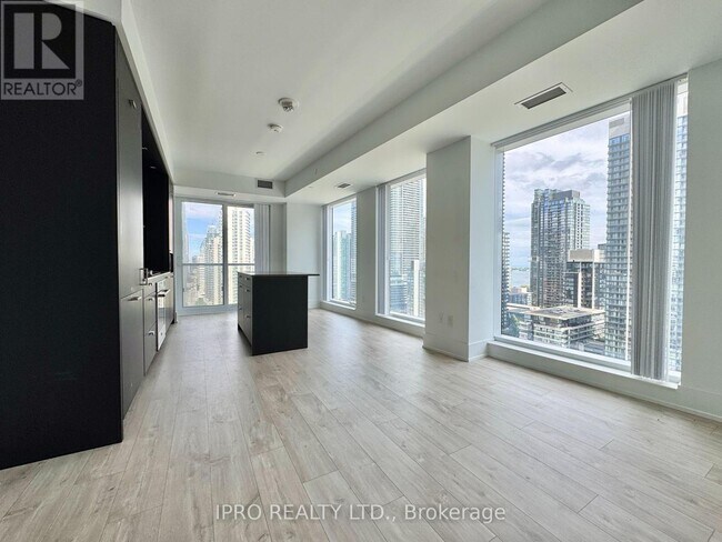property at 480-1480 Front St W