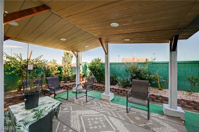 5674 Diamond Palm Ct in Las Vegas, NV - Building Photo - Building Photo
