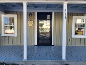 217 S Walnut St in Swansboro, NC - Building Photo - Building Photo