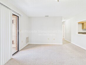 325 Campbell St. in Staunton, VA - Building Photo - Interior Photo