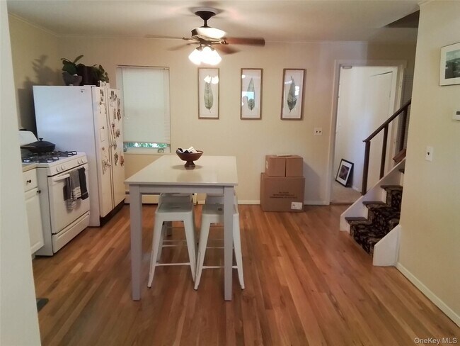 35 Doris Ave in Northport, NY - Building Photo - Building Photo