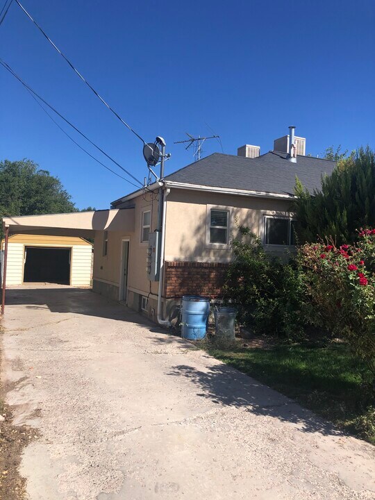 66 N 400 E in Richfield, UT - Building Photo