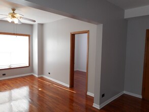 4616 W Jackson Blvd-Unit -4616 w Jackson Blvd. in Chicago, IL - Building Photo - Building Photo