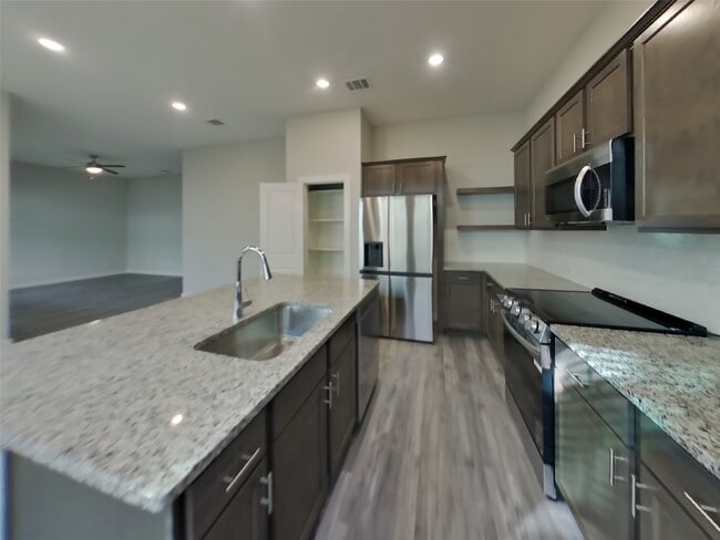 property at 4930 San Fabiano Ct