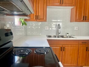 1085 12th St, Unit I in Imperial Beach, CA - Foto de edificio - Building Photo