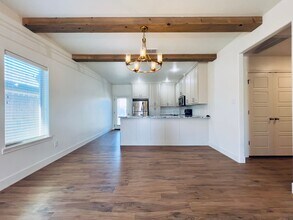 10404 Genoa Ave in Lubbock, TX - Building Photo - Building Photo