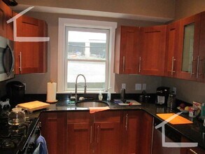 1607 Beacon St in Brookline, MA - Building Photo - Building Photo