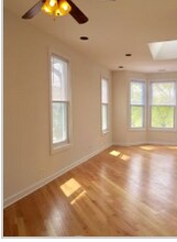 3301 N Oakley Ave, Unit 2 in Chicago, IL - Building Photo - Building Photo