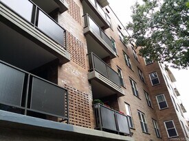 360 Central Ave in Lawrence, NY - Building Photo