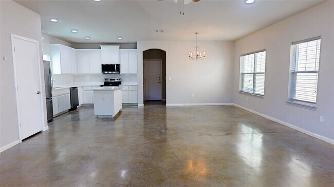 214 Munro St in Liberty Hill, TX - Building Photo - Building Photo