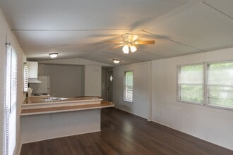 1394 McGee St in Morganton, NC - Building Photo - Building Photo