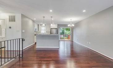 4821 Fox St in College Park, MD - Building Photo - Building Photo