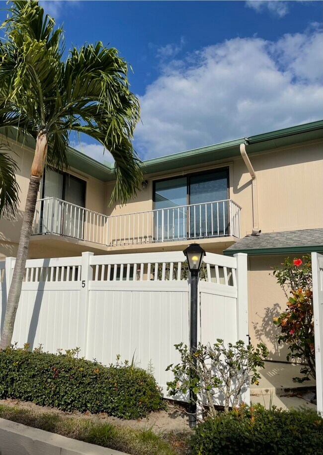 4890 Bethel Creek Dr in Vero Beach, FL - Building Photo - Building Photo