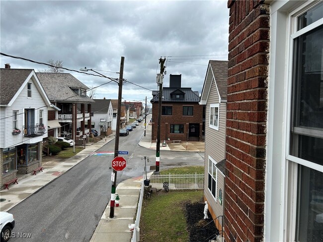 1311 W 69th St in Cleveland, OH - Building Photo - Building Photo