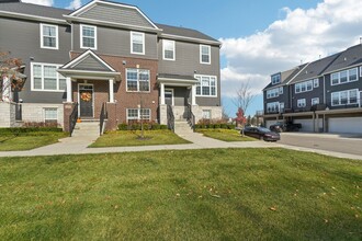 202 N Sydney Ct in Plymouth, MI - Building Photo - Building Photo