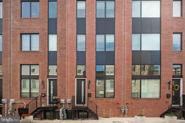 property at 1315 S Capitol St