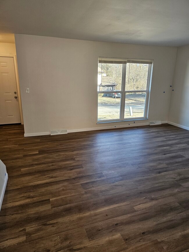11 Nottingham Ln, Unit 11 Nottingham in Belleville, IL - Building Photo - Building Photo