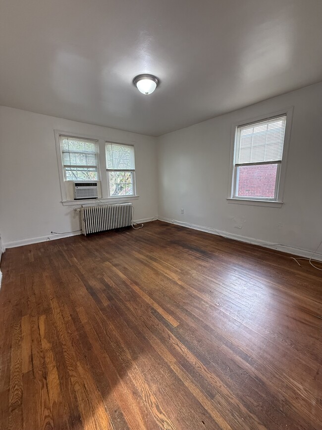 4520 Eads St NE, Unit 2