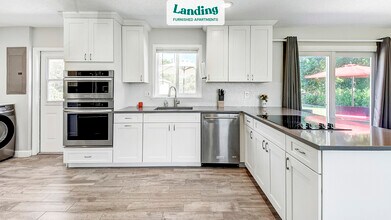 125 SE 6th Ave-Unit -1.1290820 in Boynton Beach, FL - Building Photo - Building Photo