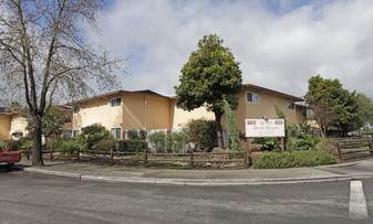 Bristol Town Houses Apartments