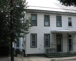 93 S Tulpehocken St Apartamentos