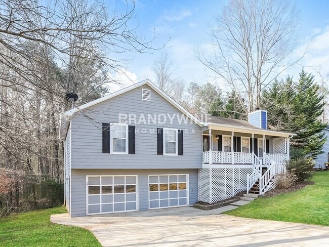 108 Park Ave E in Dallas, GA - Foto de edificio - Building Photo