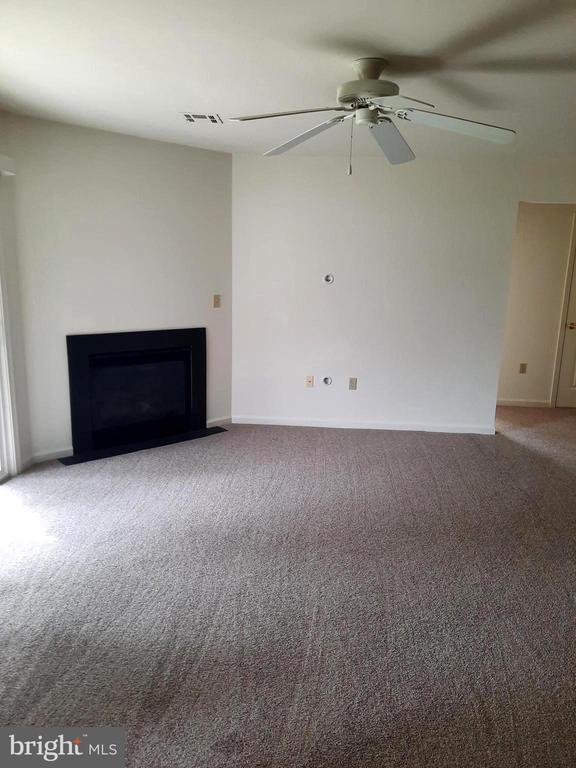 117 Cardinal Ln in Hummelstown, PA - Building Photo - Building Photo