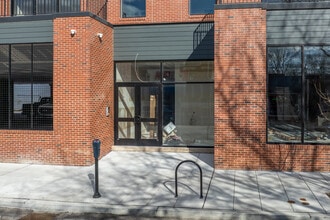 Station Circle in Narberth, PA - Foto de edificio - Building Photo