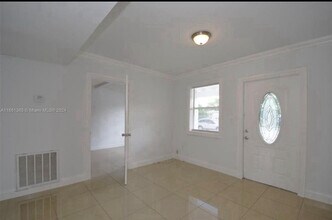 5291 NE 17th Ave in Pompano Beach, FL - Building Photo - Building Photo