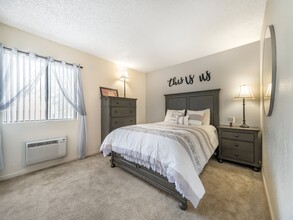 Sands Apartments in Mesa, AZ - Building Photo - Building Photo