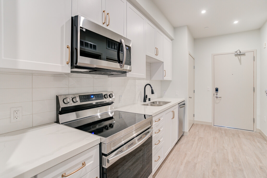 Bolsa Row Apartments in Westminster, CA | ApartmentHomeLiving.com