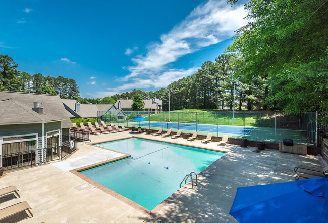 Rock Creek Apartments in Carrboro, NC - Foto de edificio - Building Photo