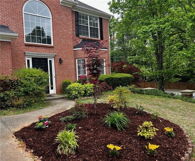 105 Saddle Bridge Dr in Alpharetta, GA - Building Photo - Building Photo