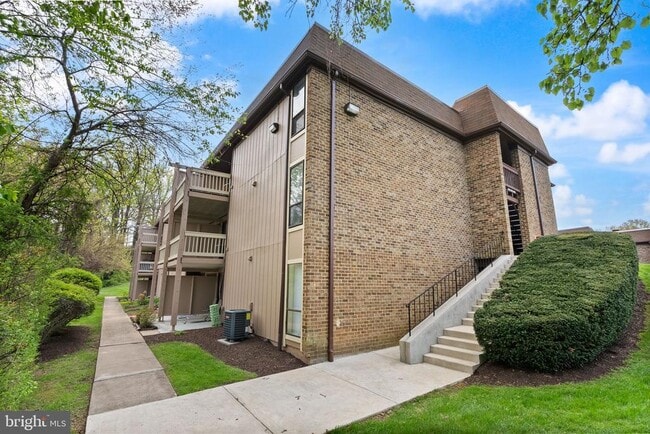 property at 8511 Barrington Ct