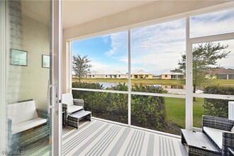 2672 Blossom Wy in Naples, FL - Building Photo - Building Photo