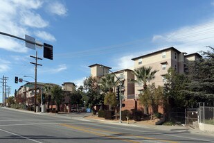East L A Apartments For Rent Los Angeles Ca Villas Serena Apartments