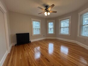 66 Perthshire Rd, Unit 1 in Boston, MA - Building Photo - Building Photo