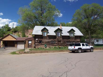 Island Cove Park in Durango, CO - Building Photo