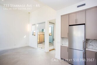 733 Stannage Ave in Albany, CA - Building Photo - Building Photo